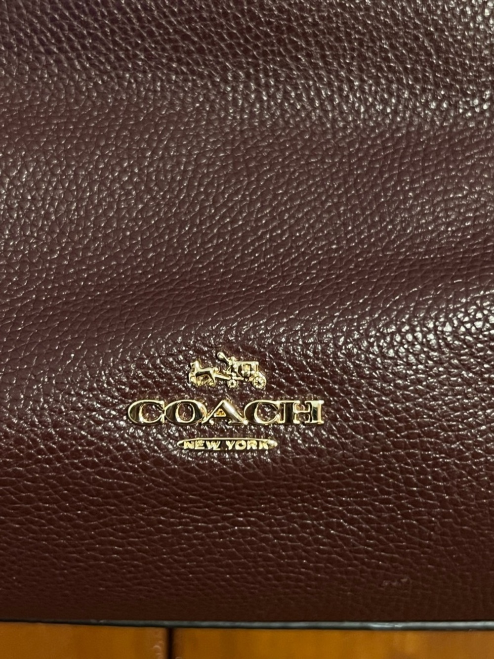 Coach Edie Turnlock Shoulder Bag Burgundy Pebbled Leather Gold Chain Strap EUC - Picture 2 of 16